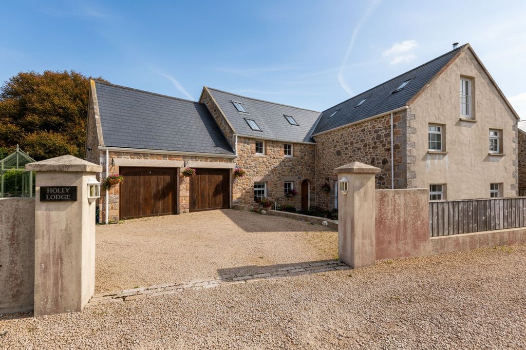 5 bed detached house for saleHolly Lodge, St Ouen JE3
