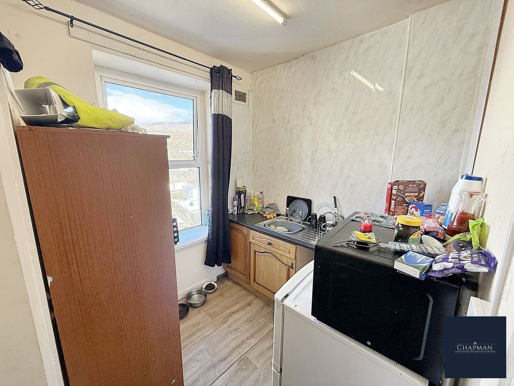 Studio for saleDuffryn Street, Ferndale CF43 photo 5