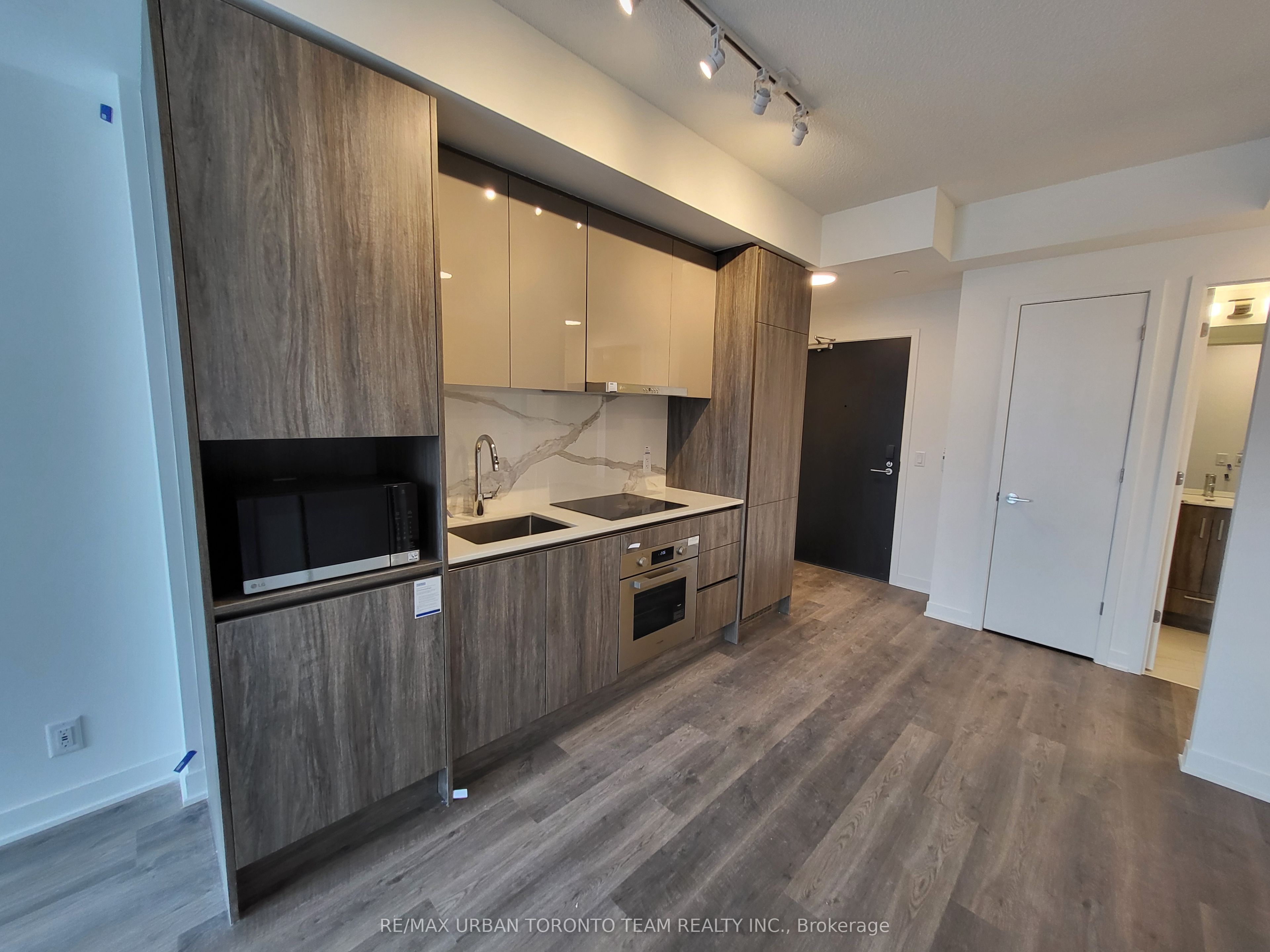 Additional image 3 of 3305-180 Front Street E, Toronto, ON, M5A 0K9