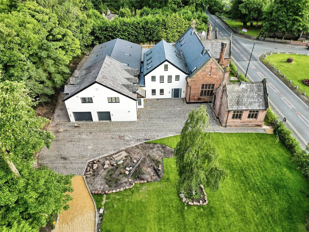 9 bed detached house for saleKnowsley Lane, Knowsley, Prescot, Merseyside L34