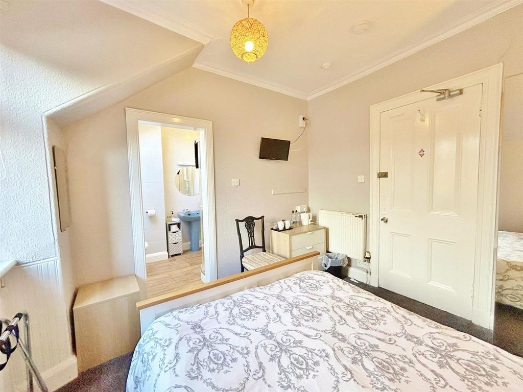 Additional image 27 of 7 bed hotel for saleHunters Guest House, Shore Road, Brodick KA27
