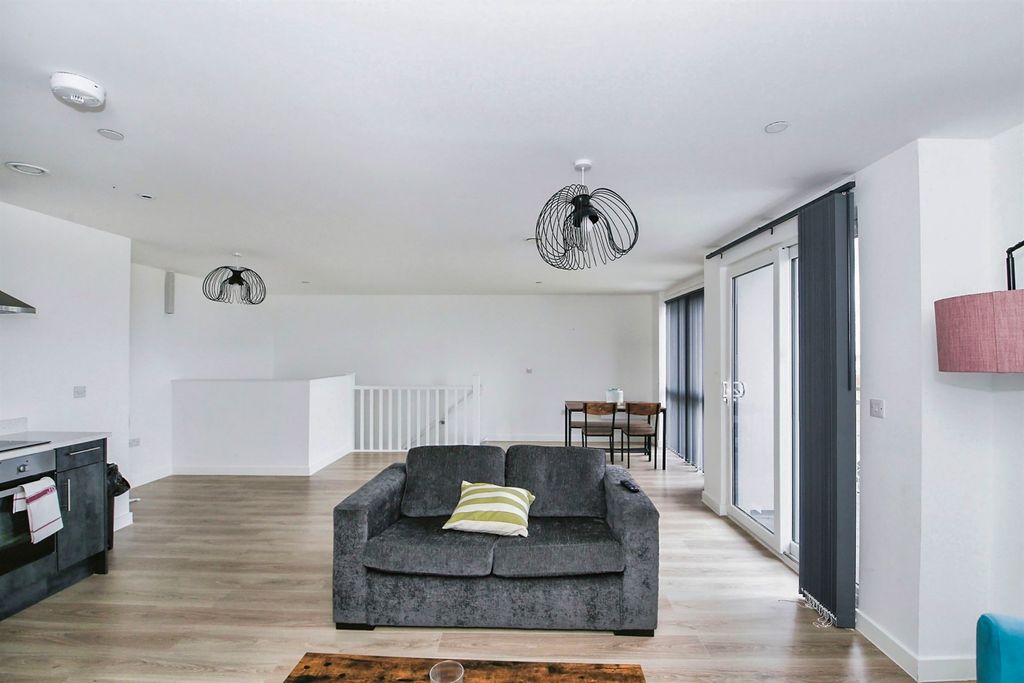 Additional image 12 of 2 bed flat for saleBroadway, Peterborough PE1