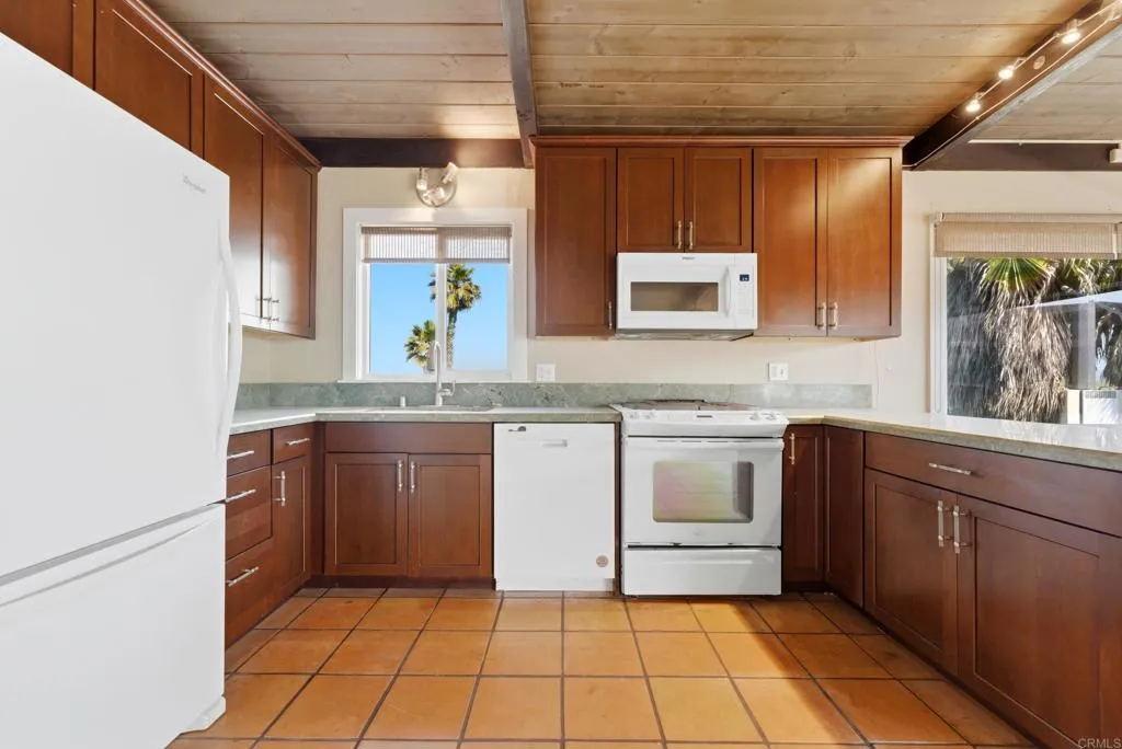 Additional image 27 of 1550 Seacoast Drive Unit A, Imperial Beach, CA 91932