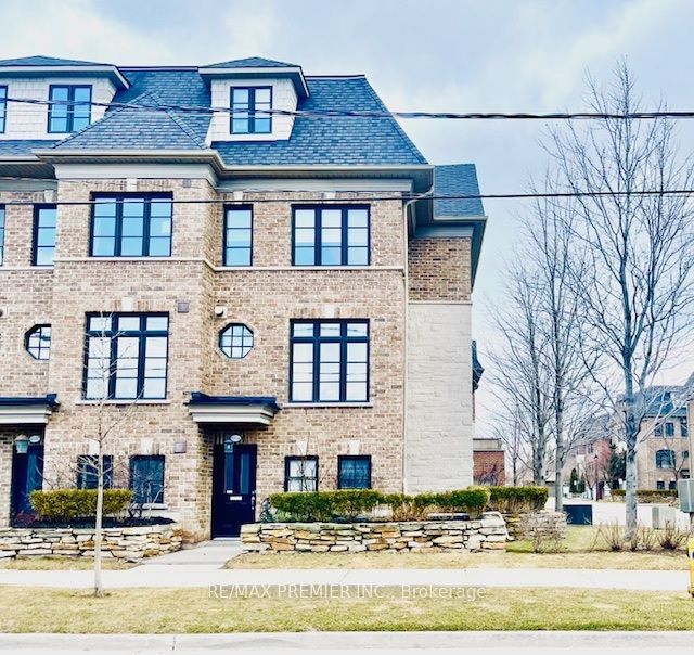 835A Oxford Street, Toronto, ON, M8Z 0B3