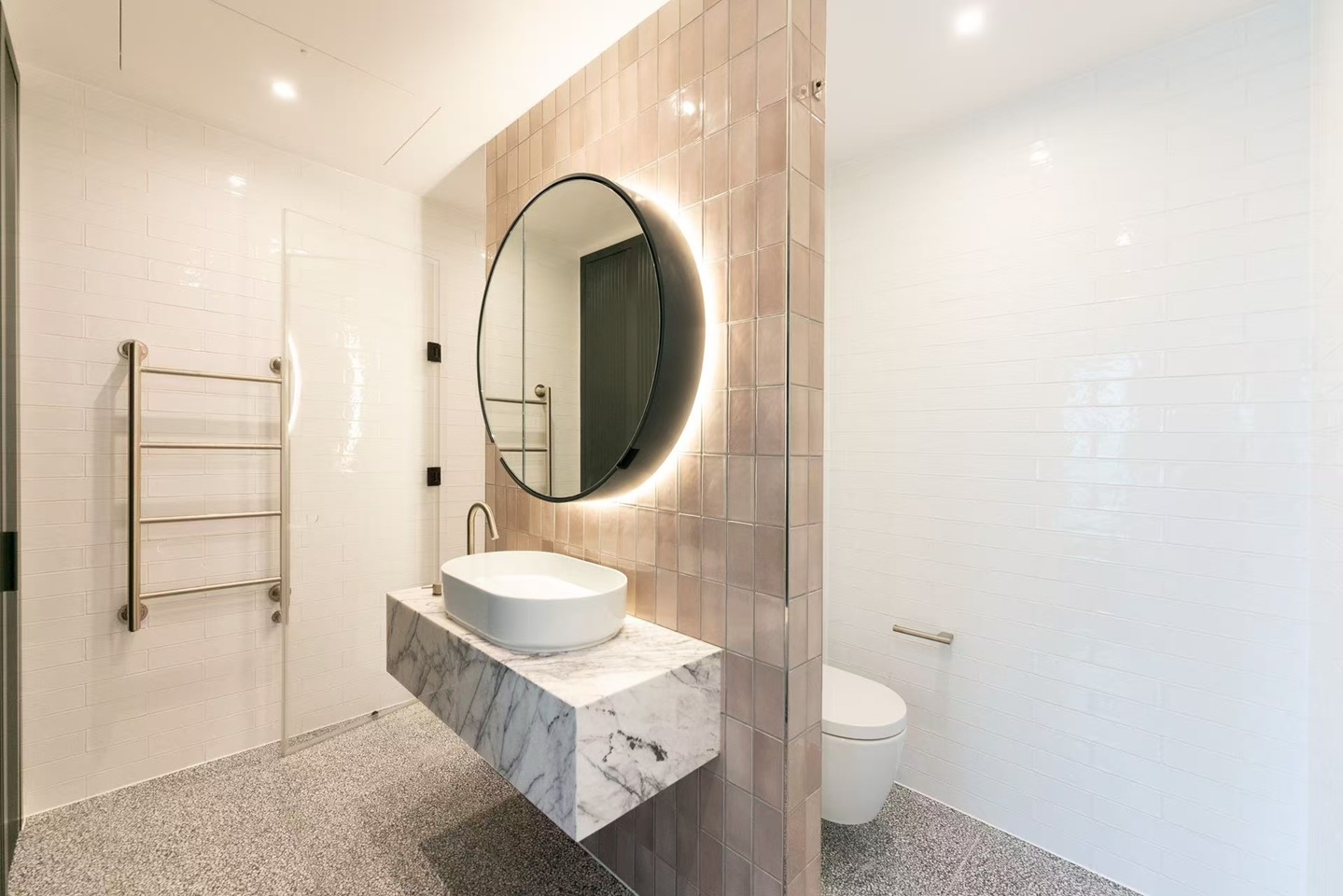 Additional image 10 of 2 Bed Flat, Viaduct Gardens, SW11, N1 7GU