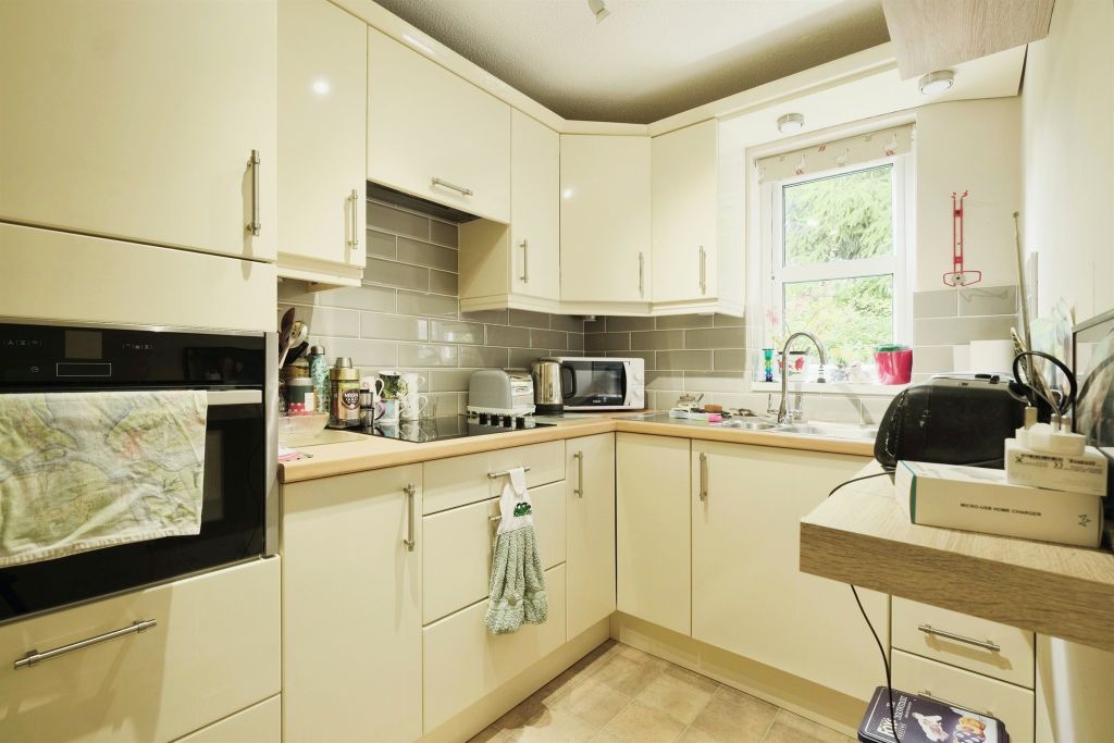 Additional image 5 of 2 bed flat for saleMonnow Street, Monmouth NP25