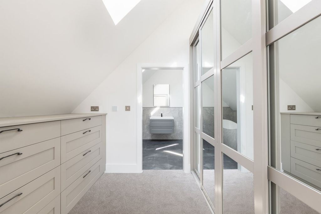 Additional image 9 of 2 bed flat for saleBenson Road, Stratford Upon Avon, Warwickshire CV37