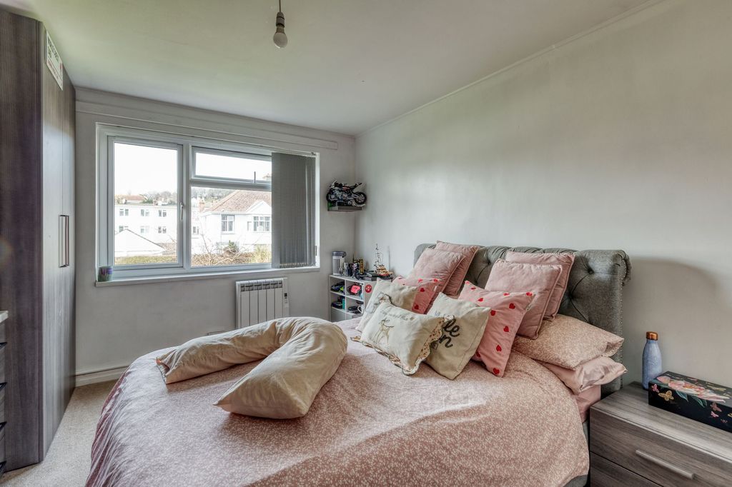 Additional image 4 of 2 bed flat for sale104 Marett Court, St Helier JE2