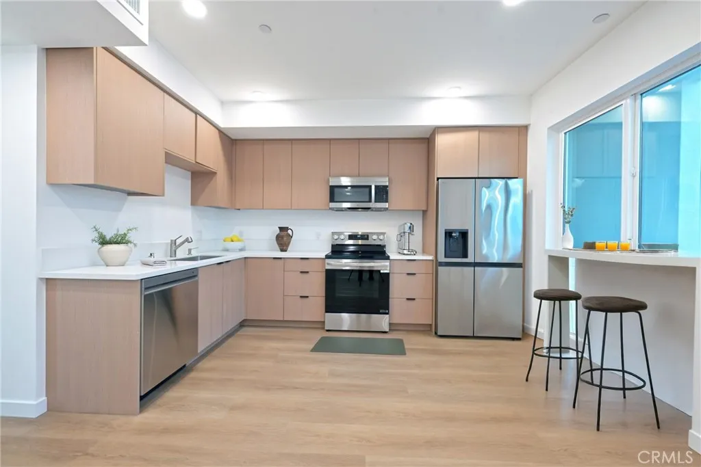 Additional image 14 of 14606 Sylvan Street Unit 508, Van Nuys, CA 91411