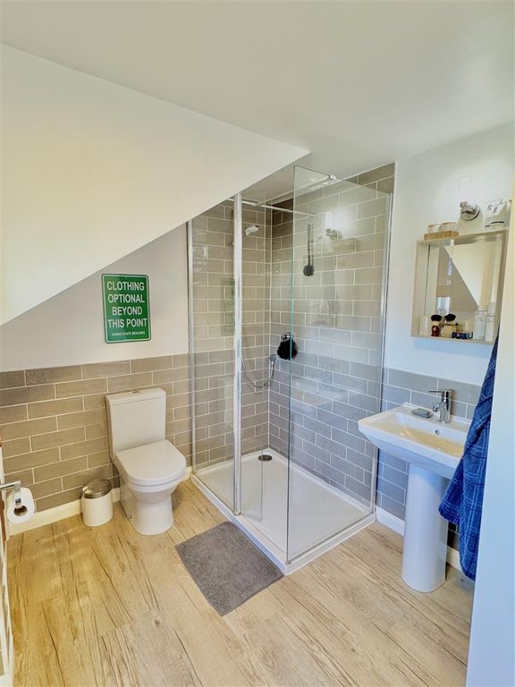 Additional image 28 of 4 bed property for saleSpacious & Airy Dormer Bungalow, Birch Avenue, Clevedon BS21