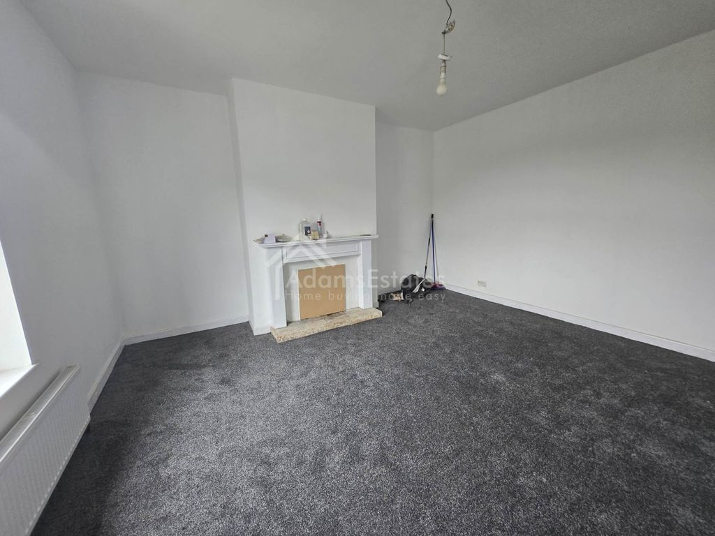 Additional image 2 of 3 bed terraced house for saleBretton Street, Dewsbury WF12