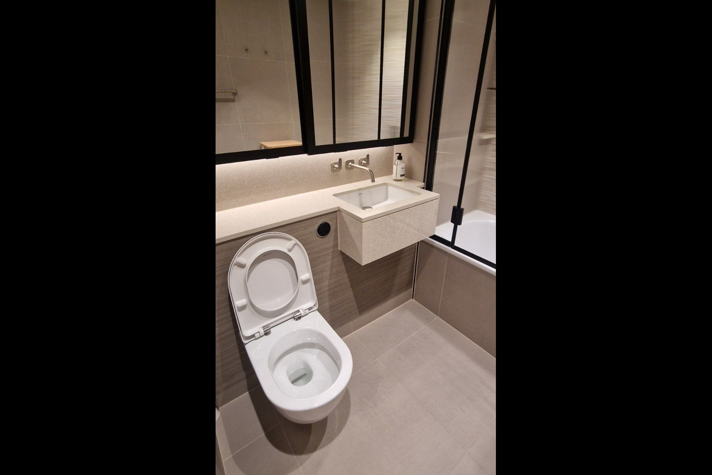 Additional image 7 of Room in a Shared Flat, Bowden House, SW11, N1 7GU