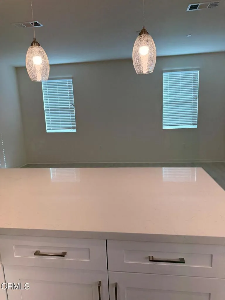 Additional image 92 of 711 Winchester Drive, Oxnard, CA 93036