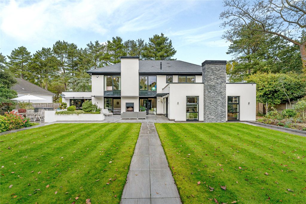 5 bed detached house for saleShireburn Road, Formby, Liverpool L37