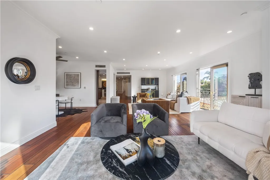 Additional image 8 of 918 S Wooster Street Unit 2, Los Angeles, CA 90035