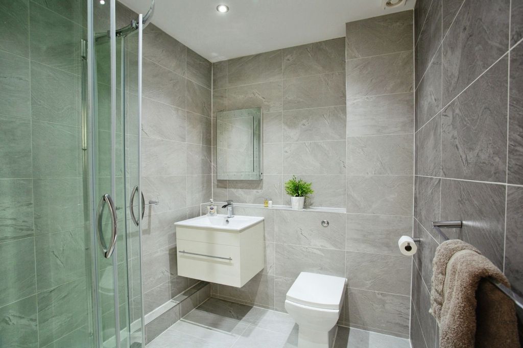 1 bed flat for saleStation Bridge, Harrogate HG1 photo 4