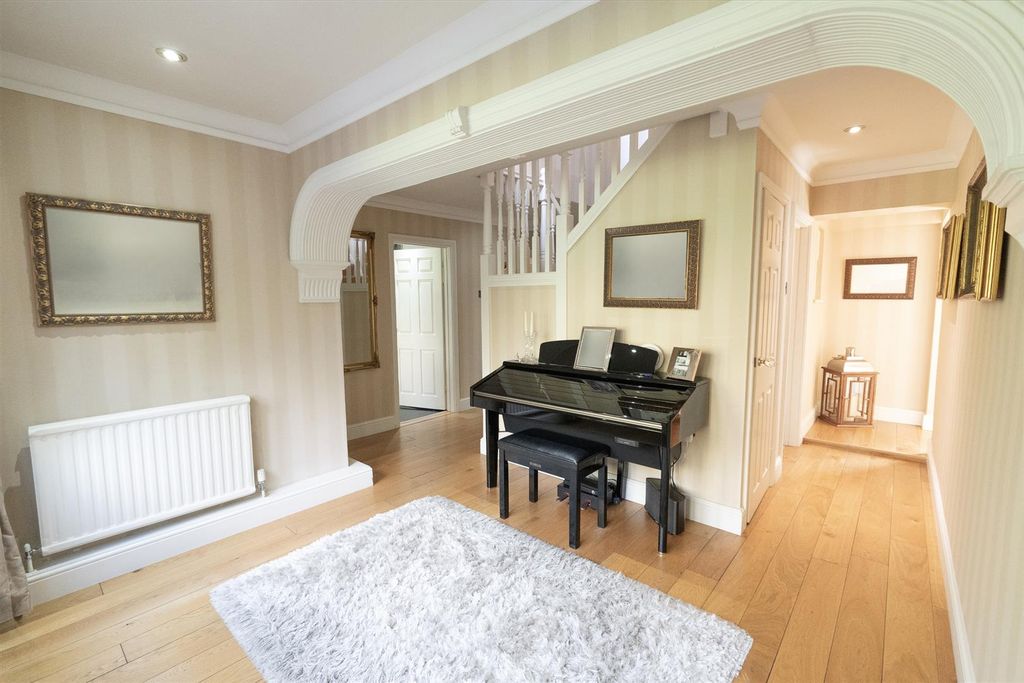 Additional image 4 of 5 bed detached house for saleDebdale, Orton Waterville Village, Peterborough PE2