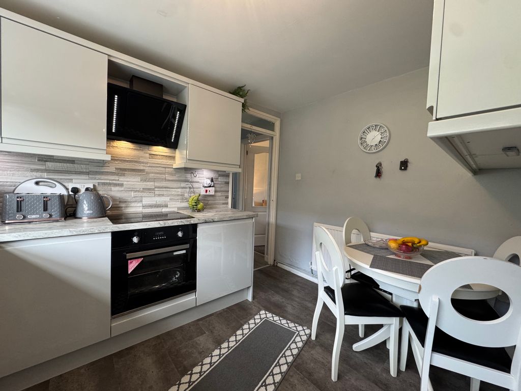 Additional image 12 of 2 bed flat for saleBrynhyfryd, Pontlottyn, Bargoed CF81