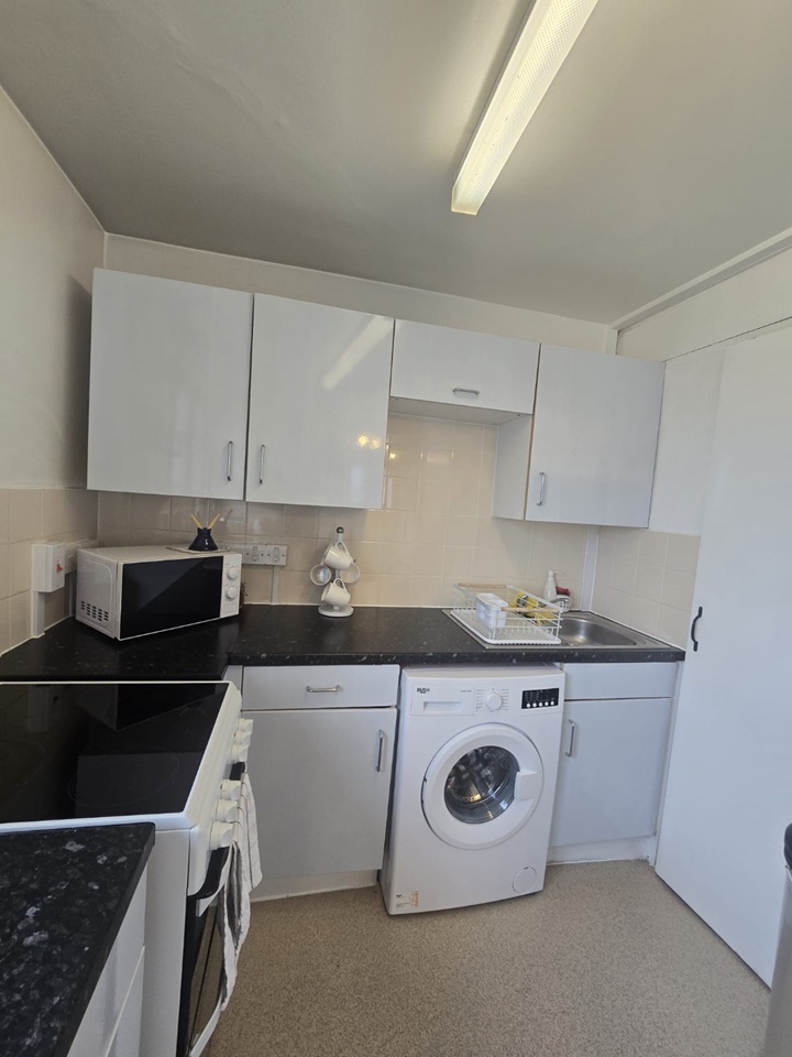 Additional image 6 of 1 Bed Flat, Ingestre Court, W1F