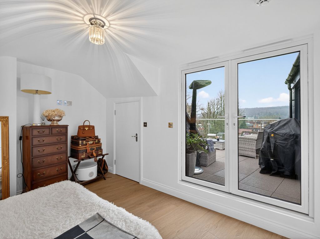 Additional image 31 of 3 bed flat for saleFriday Street Henley-On-Thames, Oxfordshire RG9