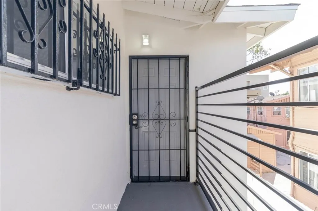 Additional image 5 of 1116 S Berendo Street Unit 6, Los Angeles, CA 90006