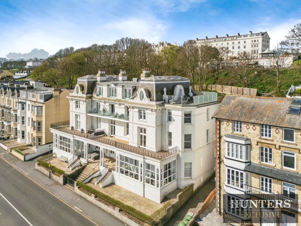 3 bed flat for saleAckworth House, The Beach, Filey YO14