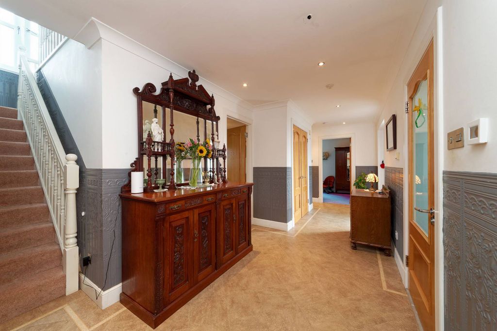 Additional image 15 of 6 bed semi-detached house for saleCoathill Steadings Stirling Road, Cumbernauld, Glasgow G67