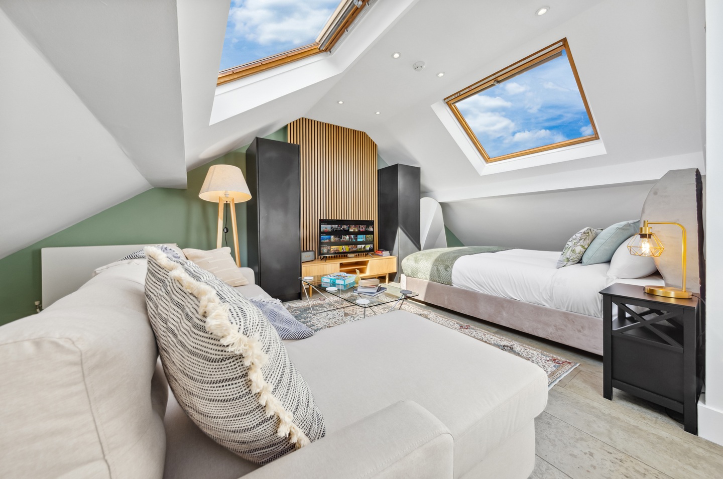 Additional image 8 of Studio Flat, United, EC1V, N1 7GU