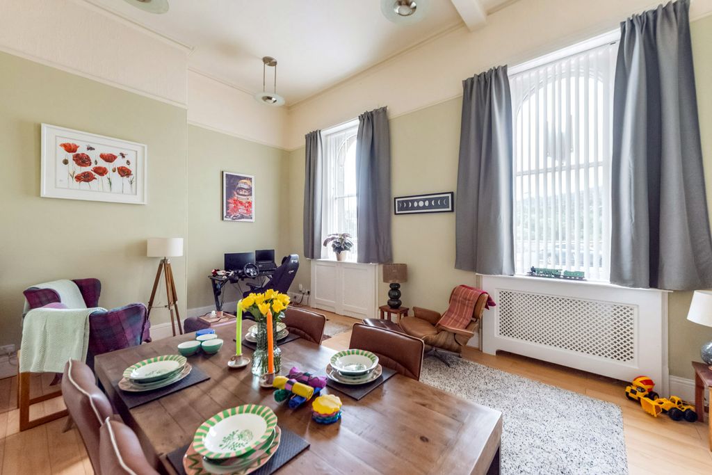 3 bed flat for saleTay Street, Perth PH2 photo 5