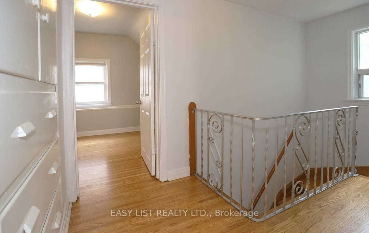 Additional image 4 of 35 Anndale Drive, Toronto, ON, M2N 2W9