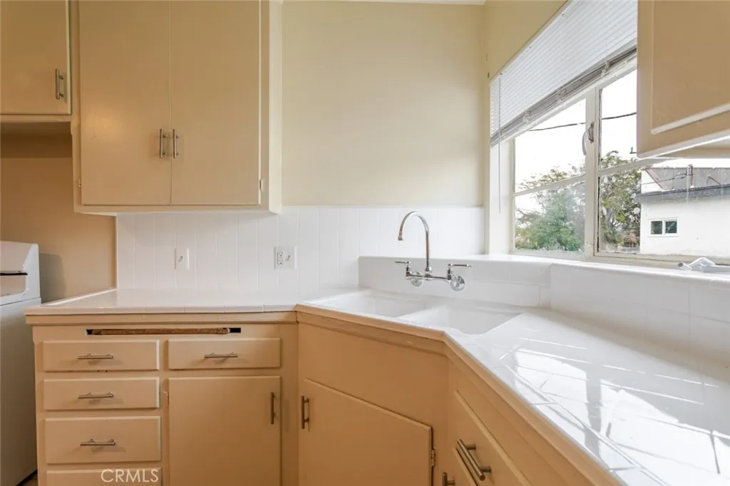 Additional image 28 of 1600 W Glenoaks Boulevard Unit 5, Glendale, CA 91201