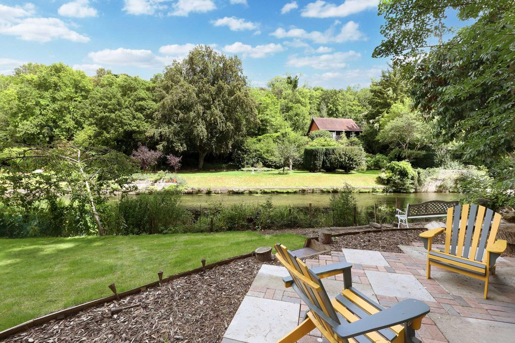 Additional image 11 of 5 bed detached house for saleWargrave Road, Henley-On-Thames RG9