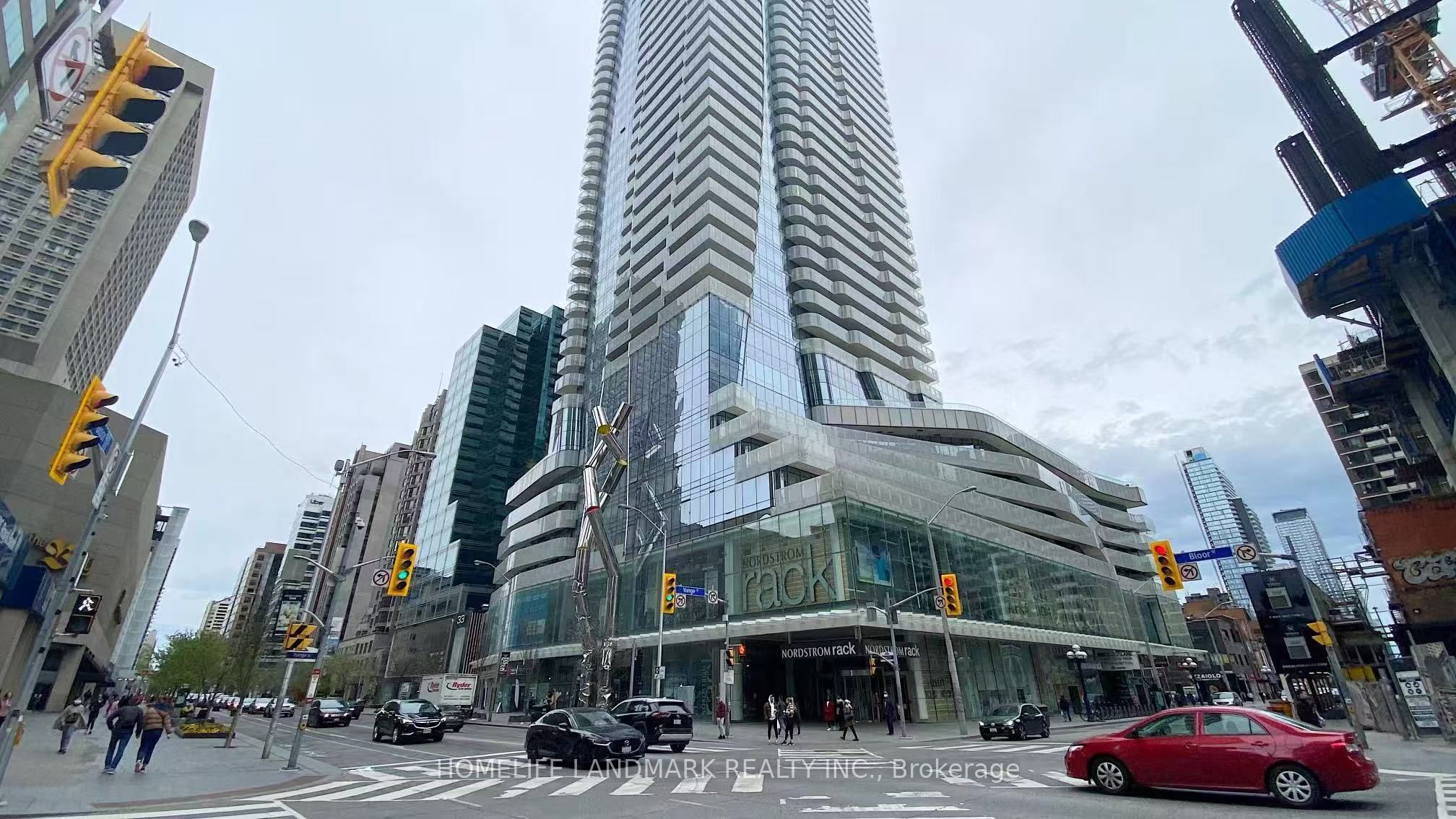 2601-1 Bloor Street E, Toronto, ON, M4W 0A8