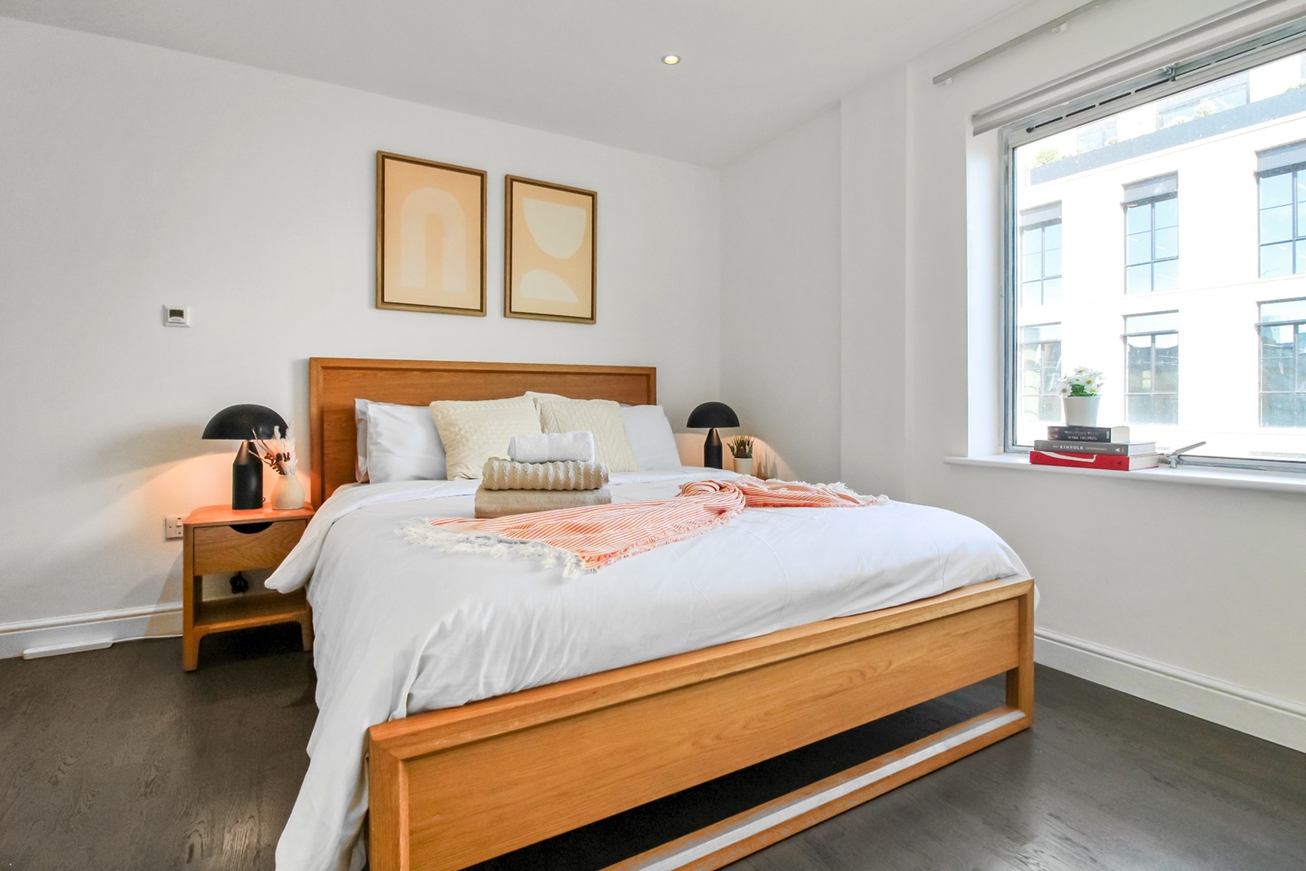 Additional image 2 of 1 Bed Flat, Westminster Bridge Road, SE1, N1 7GU