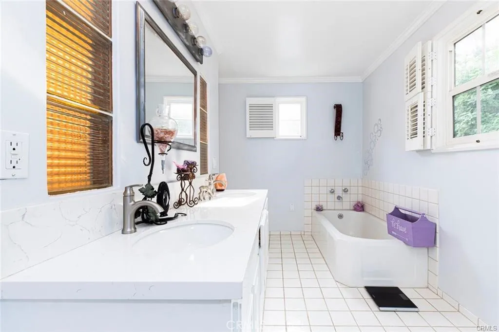 Additional image 33 of 2313 Hollister Ter, Glendale, CA 91206