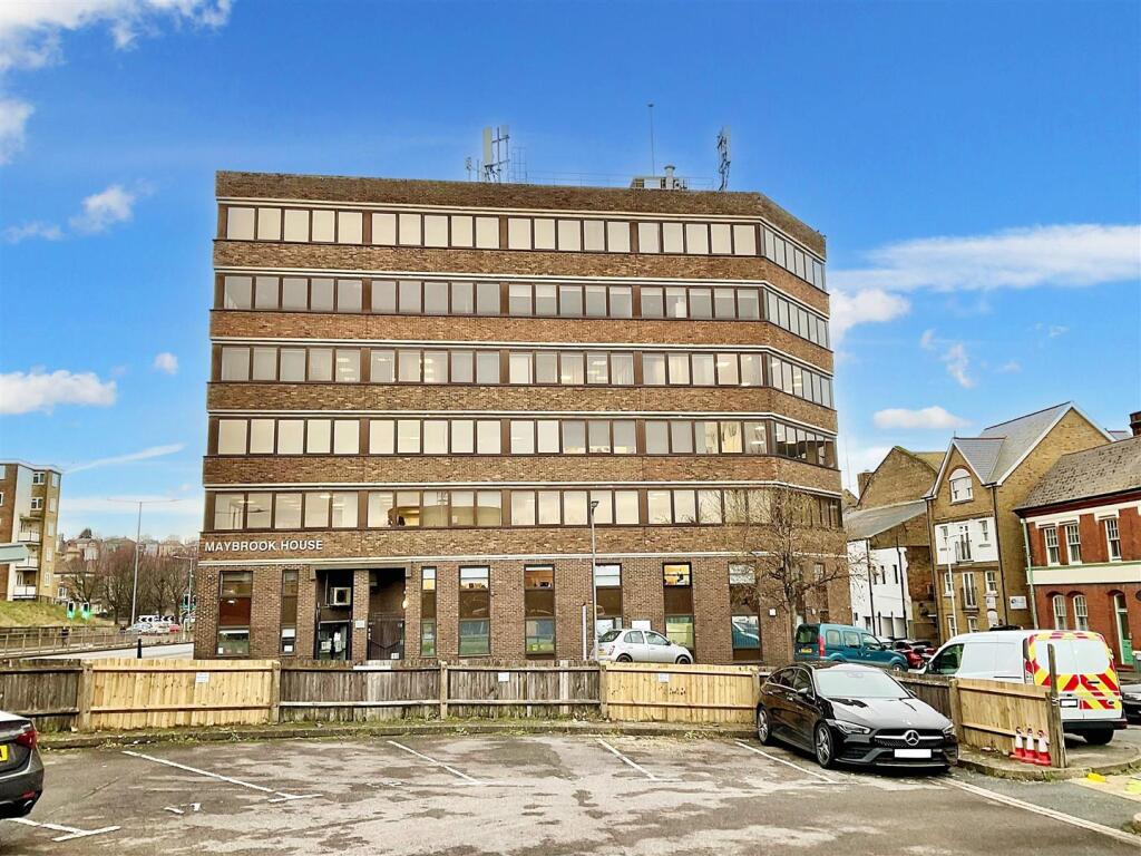 Queens Gardens, Dover