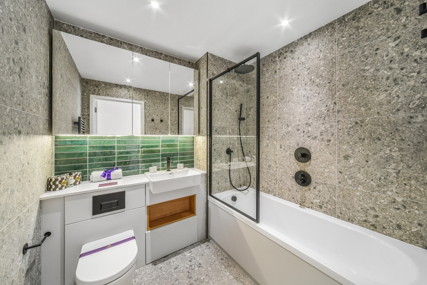 Additional image 6 of 2 Bed Flat, Heygate St, SE17, N1 7GU