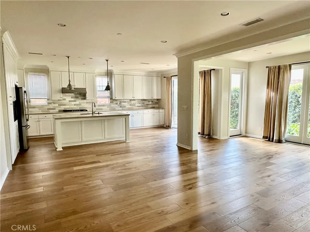 Additional image 46 of 111 Island Coral, Irvine, CA 92620