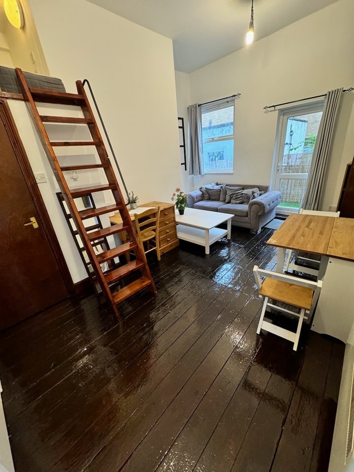 1 Bed Flat, Camden High Street, NW1, N1 7GU