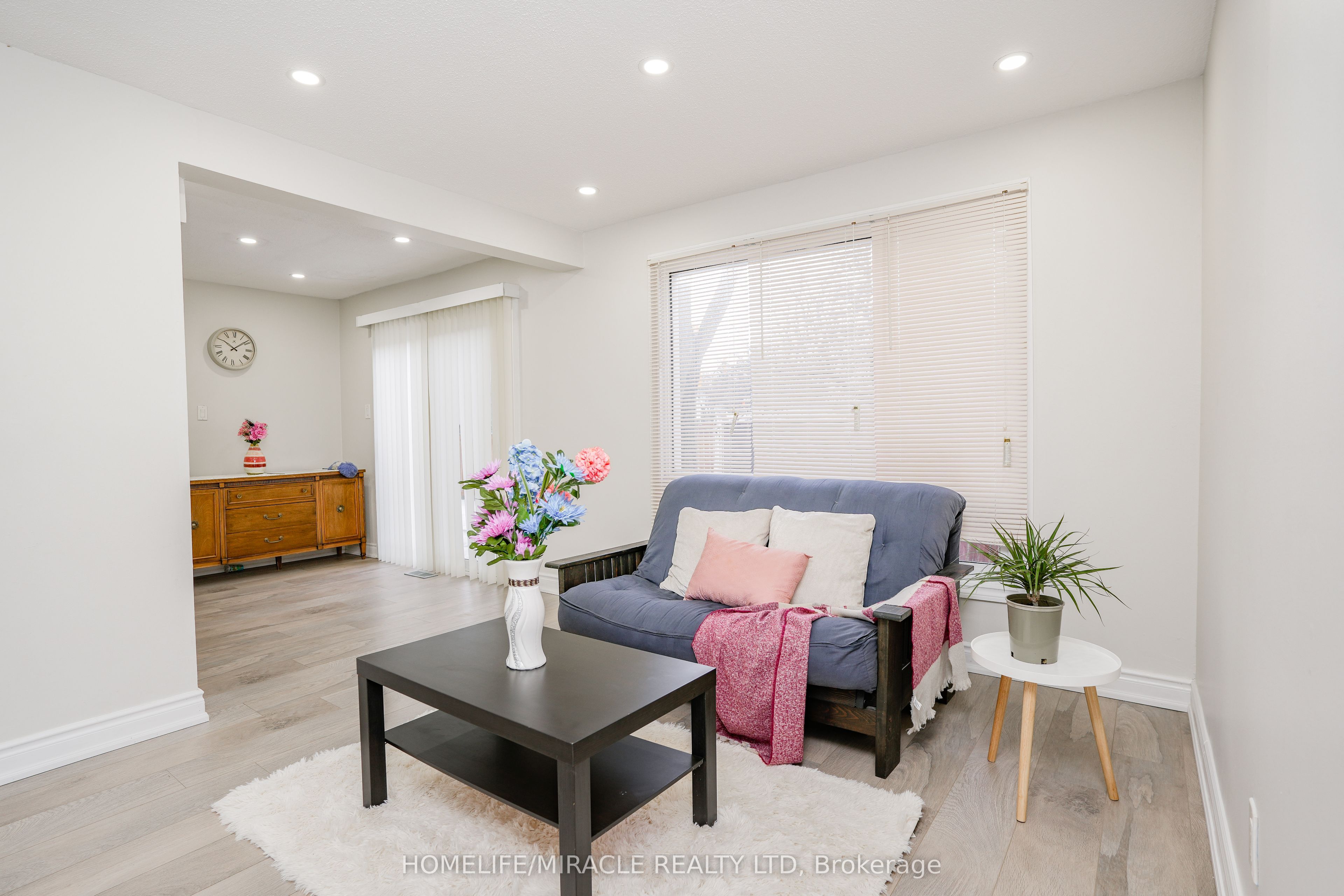 Additional image 2 of 15 Heatherside Court, Brampton, ON, L6S 1N9