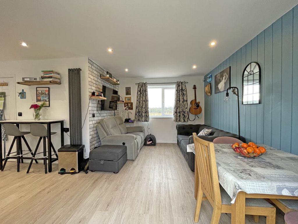 Additional image 7 of 3 bed semi-detached house for saleYealmpstone Close, Plympton, Plymouth PL7