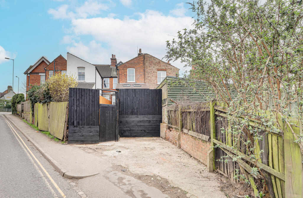 Additional image 5 of Gombards, St Albans, AL3