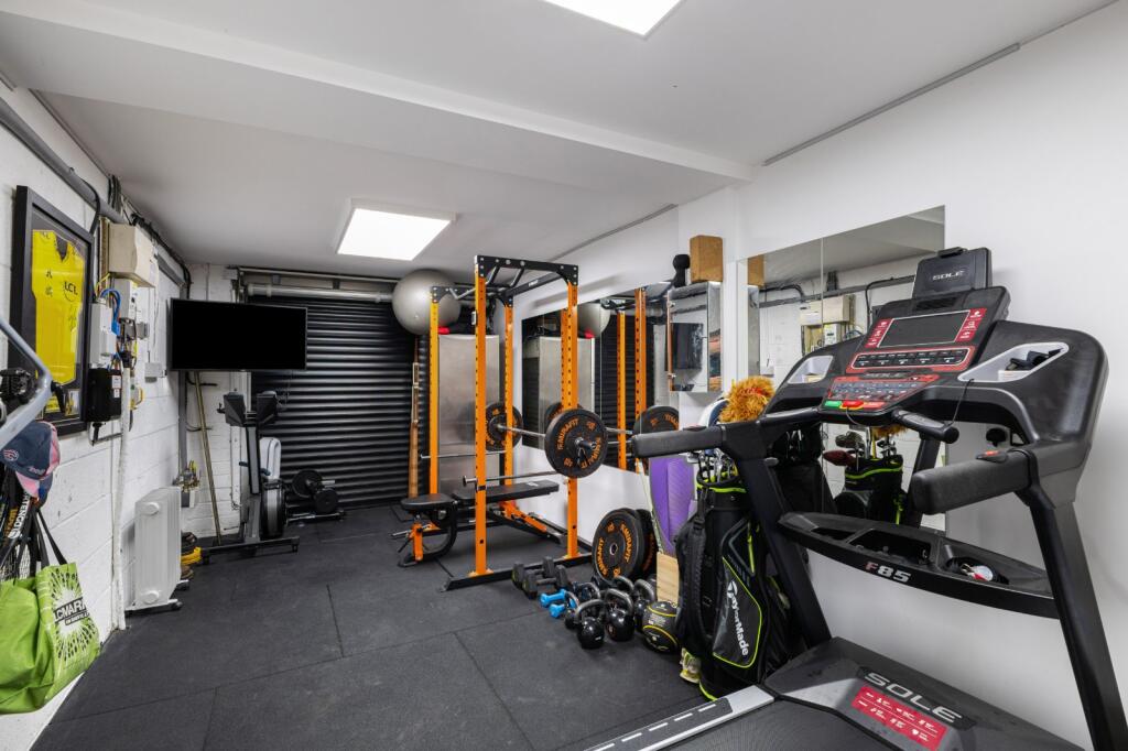 Additional image 15 of The Broadway, Wheathampstead, St. Albans, Hertfordshire