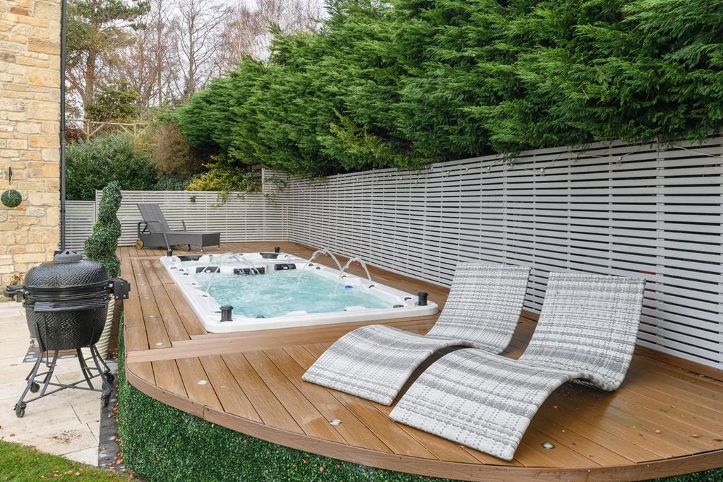 Additional image 4 of 5 bed detached house for saleHeslington House, Aydon Road, Corbridge, Northumberland NE45