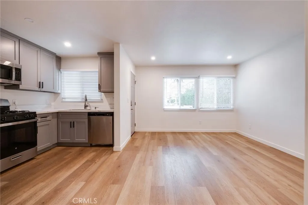 Additional image 8 of 206 Chicago Avenue Unit A, Huntington Beach, CA 92648