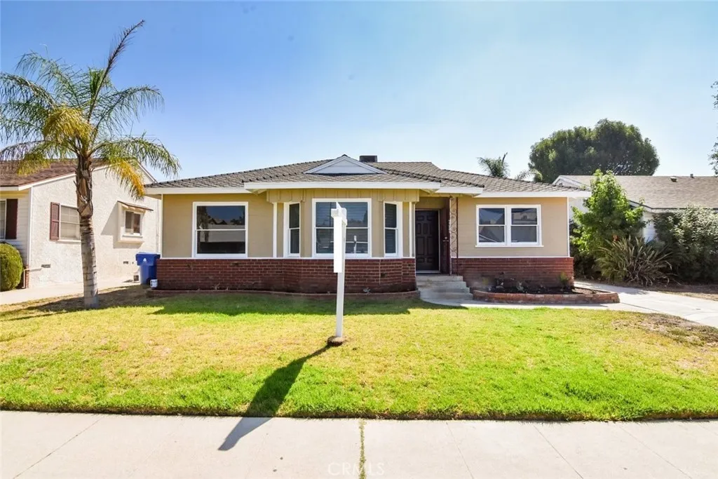 Additional image 2 of 6906 Mclennan Avenue, Lake Balboa, CA 91406