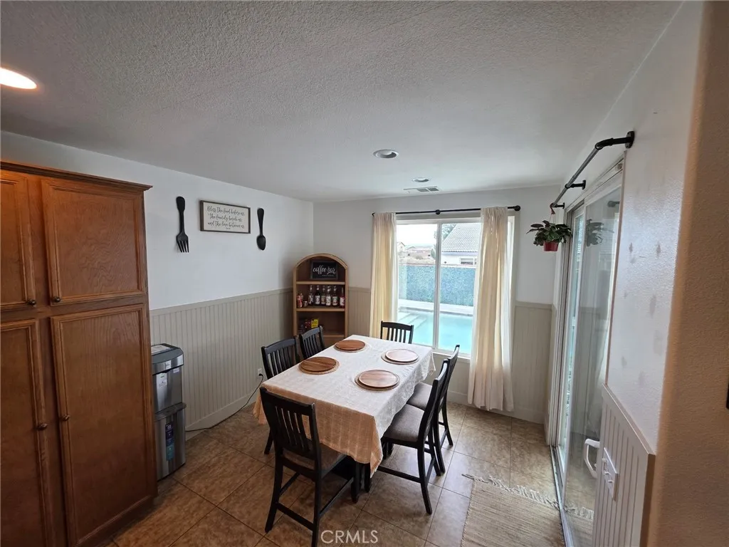 Additional image 11 of 15895 Green Acres Court, Victorville, CA 92394