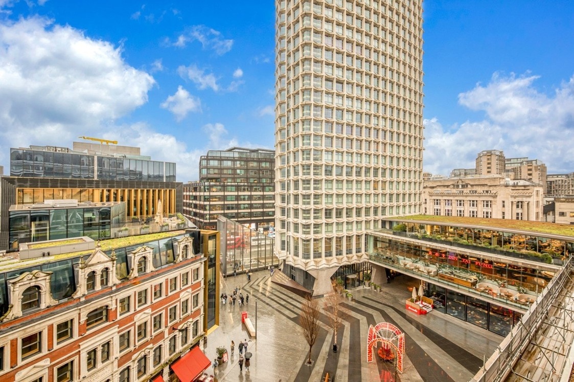 2 Bed Maisonette, St Giles High Street, WC2H