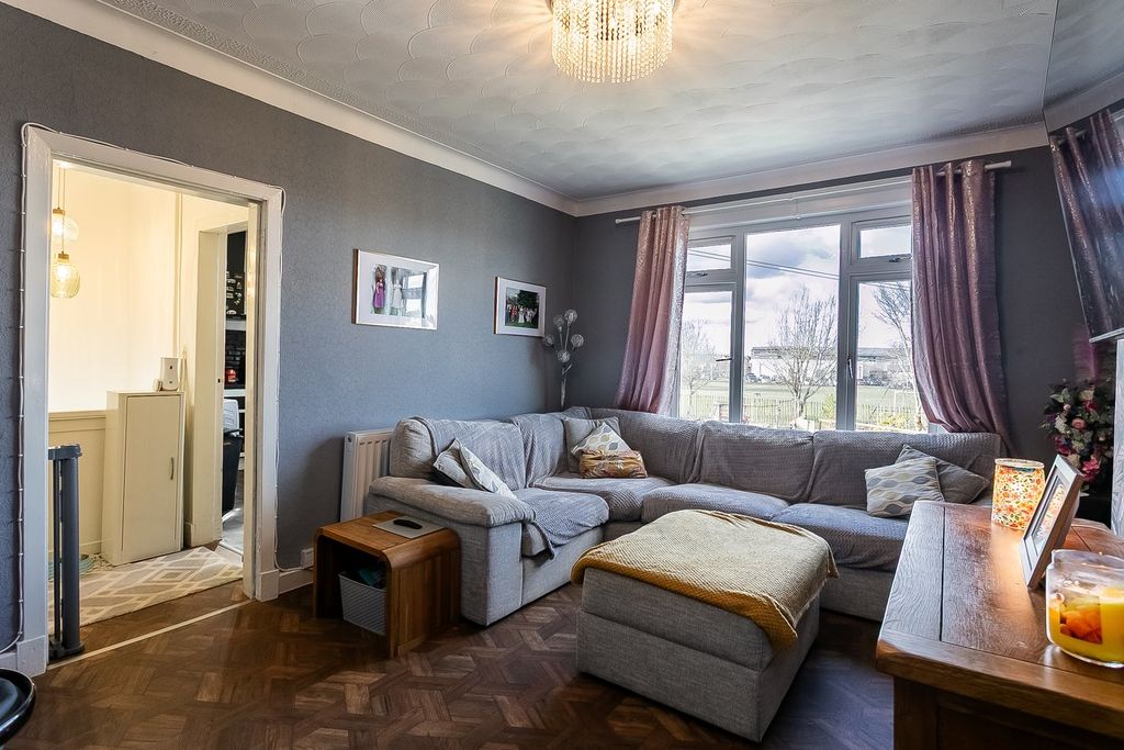Additional image 3 of 2 bed flat for saleGeorge Drive, Loanhead EH20