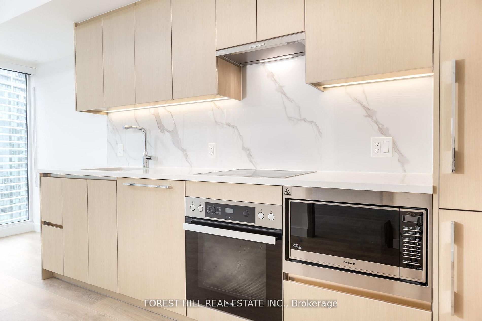 Additional image 6 of 1701-1 Concord Cityplace Way, Toronto, ON, M5V 0X3